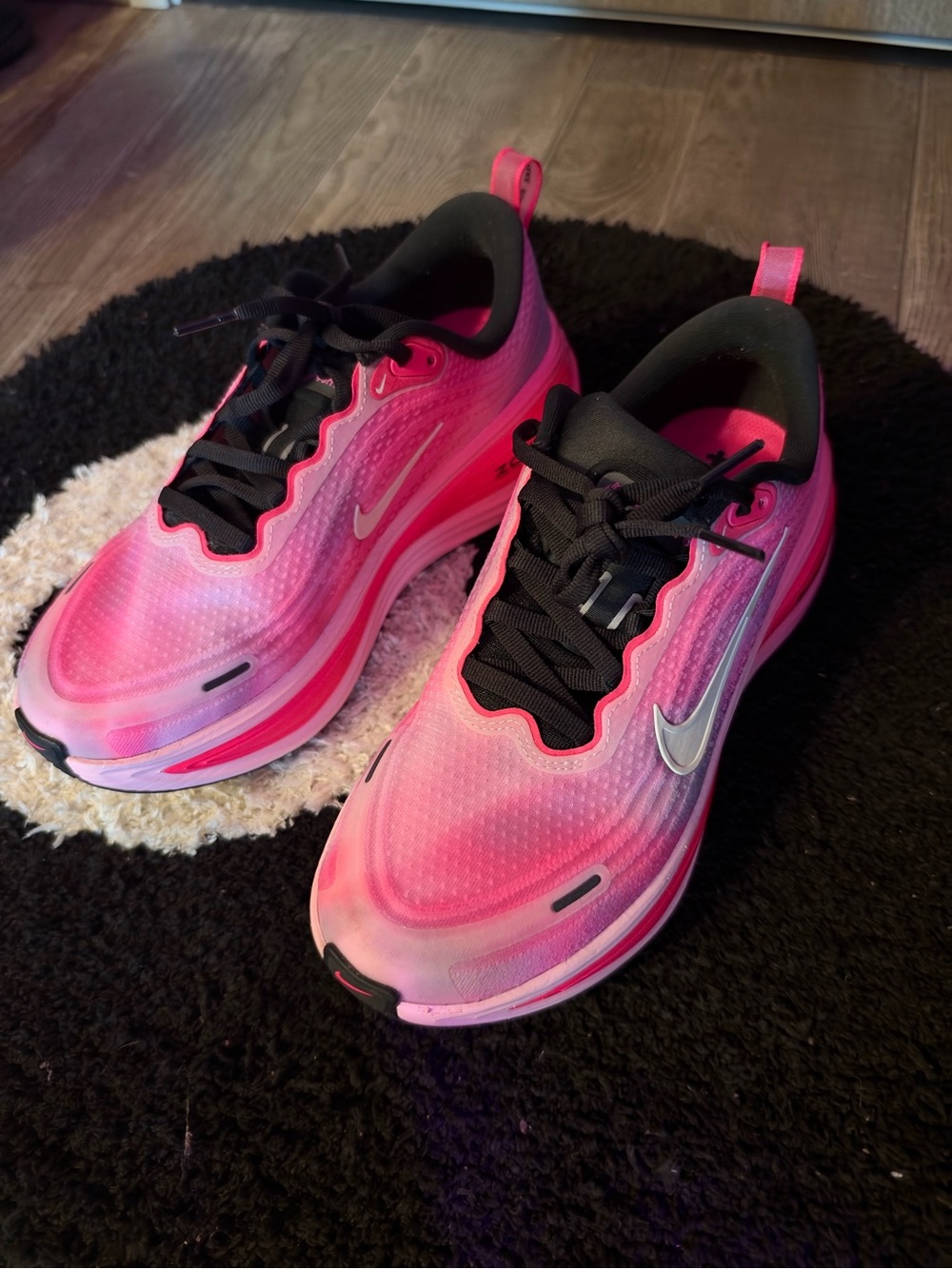 Nike Women’s Vomero Plus Shoe Pink Gradient Running/Workout Shoe